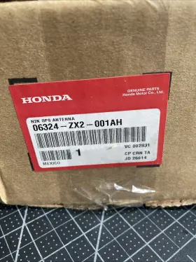 06324-zx2-000ah Honda N2k Gps Antenna Oem
