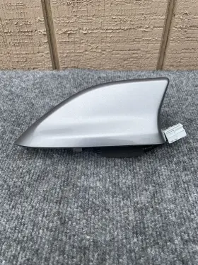 39150-szt-g01 Honda 11-15 Cr-z Crz Roof Radio Shark Fin Antenna Base C034
