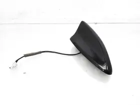 8a150-3v0-a51zf Honda 2023-2024 Hr-v Radio Roof Antenna Black - Small Scuffs