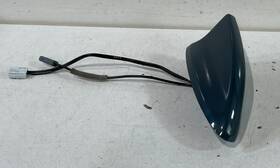 Honda 8a150-3v0-a610-m1 23-25 Hr-v Top Roof Satellite Shark Fin Radio Antenna Turquoise G553p # 98957