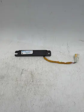5460s2000 Hyundai 19-20 Santa Fe Console Keyless Entry Antenna Module Oem