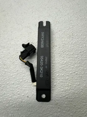 95420-3k210 Hyundai 11 - 15 Sonata Hybrid Smart Keyless Antenna Module 954203k210 Oem 231998