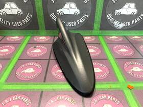 Hyundai 96210-2m160-u6g 2012 Genesis Coupe Roof Shark Fin Antenna With Nav Oem