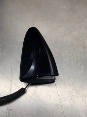96210-4z290-w7u Hyundai 13-18 Santa Fe Sport Roof Shark Fin Combination Antenna
