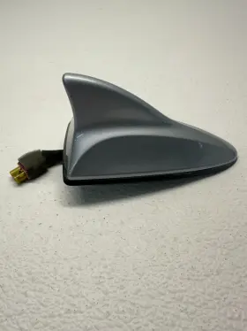 962104r800v7s Hyundai 11 15 Sonata Hybrid Shark Fin Antenna Silver Oem 242142