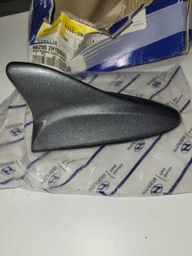 Hyundai 96250-2h100-mad 2009-2010 Elantra Roof Antenna - Carbon Gray Mist