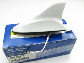 Hyundai 962500a100w1 New Genuine White Shark Fin Antenna Oem For 2009-2010 Sonata