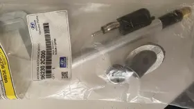 962302c000 Hyundai Oem 2003 Tiburon Antenna Assembly 96230 2c000 Does Not Have Black Housing