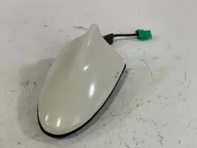 28228-5cb0a Infiniti 2017 - 2020 Q50 Q60 Upper Roof Shark Fin Antenna White Qaw # 86505