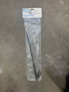 J&m Products Hbsa-8908 Motorcycle 17 Inch Shorty Style Antenna Pre-tuned For Fm/am Cb And Wb 1989-2008 Harley