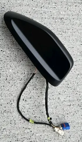 P05091352ae Jeep 2014-2020 Grand Cherokee Roof Mount Radio Antenna Shark Fin Oem