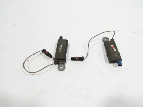 31820400 Land Rover 17-22 Range Sport 2018 L494 Radio Antenna Amplifier Set Pair