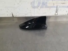 645.le1r16 Lexus 16 2016 Ls460 Roof Mounted Shark Fin Antenna Black