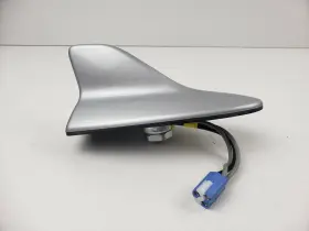 8676033010b1 Lexus 2010-2012 Es350 Roof Antenna With Telephone And Sefety Connect Silver