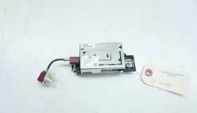 Lj7t19k351 Lincoln 2020-2024 Corsair Oem Left Front Dash Radio Antenna Amplifier