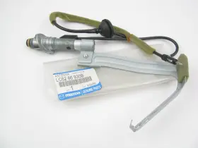 Lc6266930b Mazda New Genuine Oem Antenna With Bracket 2000-2003 Mpv