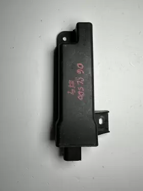 Mercedes-benz 001 827 52 01 2004-2006 Oem Sl500 R230 Telescopic Antenna Control Module