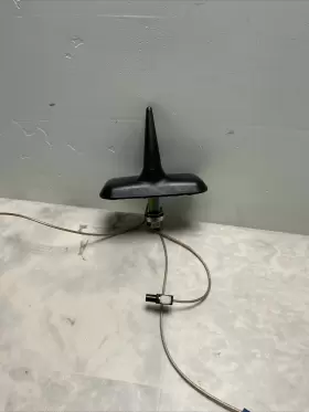1638201575 Mercedes-benz W163 Ml55 Ml350 Oem 02-05 Ml500 Navigation System Antenna