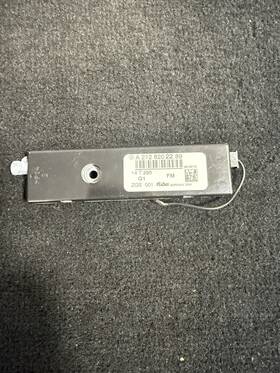 Mercedes-benz 2128202289 Mercedes-benz E T-model S212 Antenna Amplifier Amp
