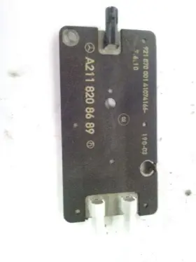 645.mb1i11 Mercedes-benz 2011 Cls550 Antenna