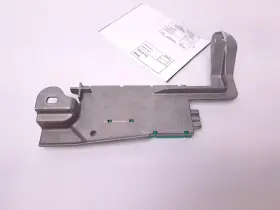 645.mb1o04 Mercedes-benz Rear Right Amplifier Antenna Control Ecu For E500 2004