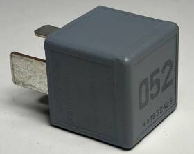 Mercedes-benz A0035421619 07 - 17 W166 W212 W292 Air Suspension Compressor Relay Oem