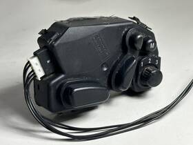 Mercedes-benz A2038207210 99-05 W203 C-class Right Passenger Seat Switch Control Oem