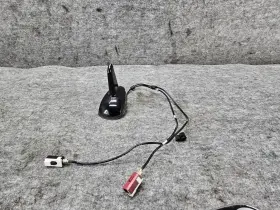 A2218201575 Mercedes-benz Top Shark Fin Antenna Roof Gps W216 W221 S63 S550 S600 Cl550 Oem