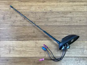 9803849 Mini 2010 - 2016 Countryman R60 Rear Shark Fin Gps Signal Roof Antenna Oem