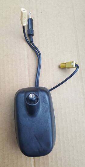 Mitsubishi B772518 2011 - 2017 Lancer Roof Mounted Radio Antenna Base