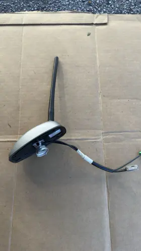 2024807 Nissan 2011-2014 Murano Cross Cabriolet Oem Silver Antenna