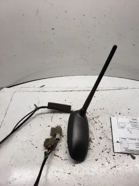645.da1h18 Nissan Versa 2018 Antenna 1398350