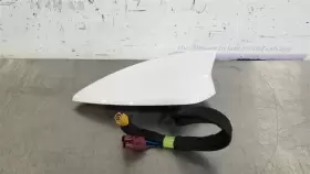 84823946 Oem 20 2020 Buick Enclave Roof Mounted Shark Fin Antenna White