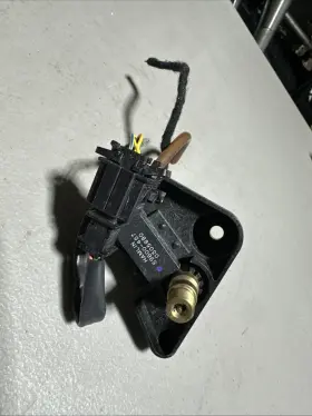 59600-457 Porsche Cayenne Turbo Right Front Antenna Plug Connection 955 0305879