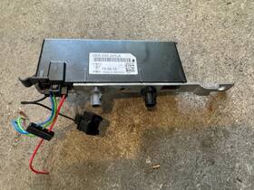 Porsche 95b035225a Macan 95b Radio Antenna Booster Amp Amplifier Module Unit