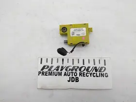 645.rv1308 Rover Range Sport L320 Rear Driver Left Antenna Amplifier Module Fits 2005-2009