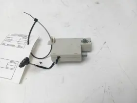 645.rv1l06 Rover 2006 Land Lr3 Am Fm Radio Antenna Amp Amplifier Module Oem