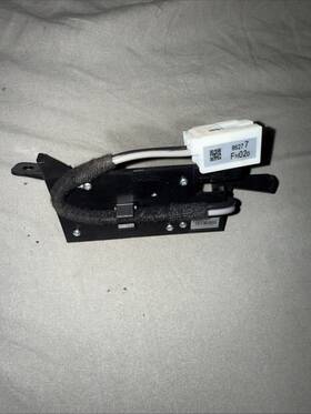 Subaru 86277fn020 2024 - 2026 Crosstrek Gps Navigation Antenna Module With Bracket Oem