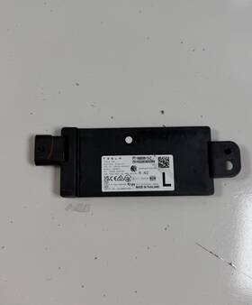 Tesla 1968098-10-c Model Y Juniper Bluetooth Low Energy Endpoint Rear Left Oem