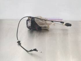 Toyota 645.to1300 00 2000 Land Cruiser Antenna Power