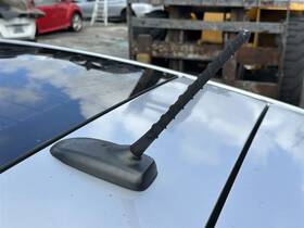 Toyota 645.to1n13 Roof Mounted Radio Antenna 2010 11 12 13 14 Prius