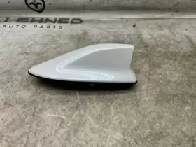 86077-47010-a1 Toyota 86077-47010 2016-2020 Prius Roof Radio Antenna Cover Kit Oem