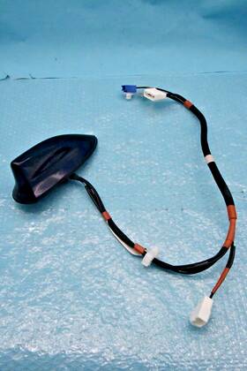 Toyota 86101-4d110 2021-2022 Venza Top Roof Antenna With Harness Blue Oem