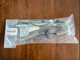 Toyota 86300-35190 Genuine Fj Cruiser 2011-2014 Front Antenna Assy With Holder Oem