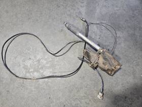 Toyota 86300-90a25 1989 Land Cruiser Fj62 Fj60 Power Antenna Motor Assembly