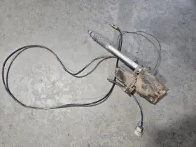 86300-90a25 Toyota 1989 Land Cruiser Fj62 Fj60 Power Antenna Motor Assembly