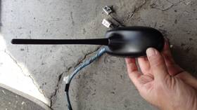 Toyota 8630047090 12 - 17 Prius V Radio Antenna Assembly Amplifier Without Navigation Oem