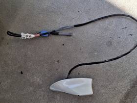 Toyota 868a035010 2016 - 2019 4runner Radio Antenna Roof Shark Fin Harness Oem