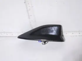 V6a-19 Toyota 2016-2024 Rav4 Roof Top Satellite Radio Shark Antenna Oem