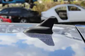 645.vw1g10 Volkswagen Roof Mounted Antenna 2010 11 12 13 14 Golf Gti 4 Door